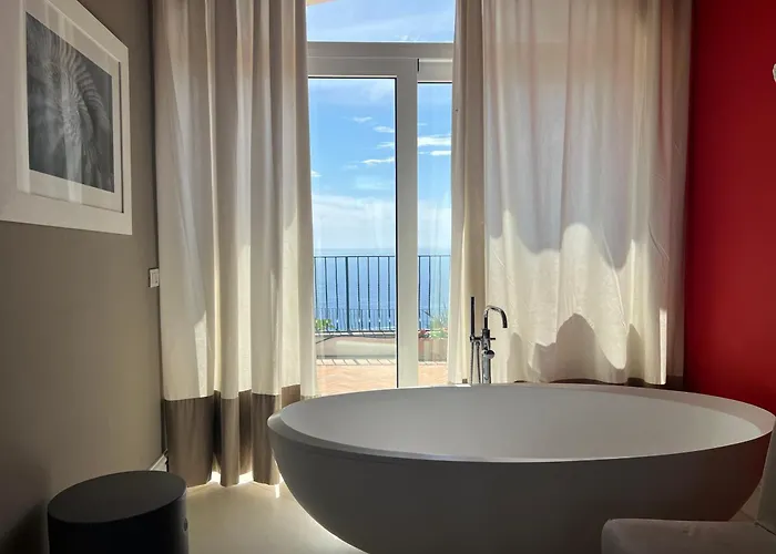 מלון Della Piccola Marina 4*