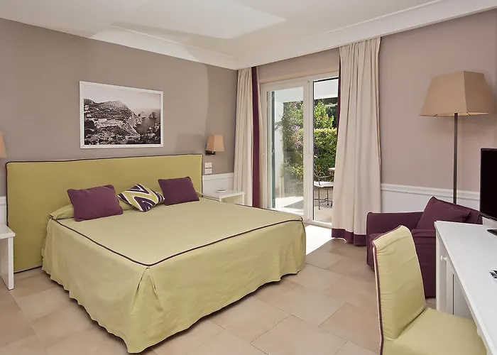 Della Piccola Marina Otel Capri