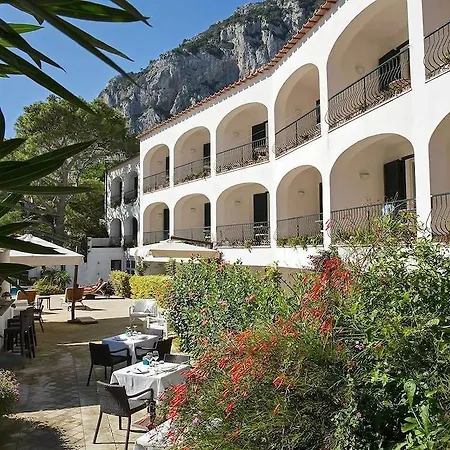 Della Piccola Marina Capri