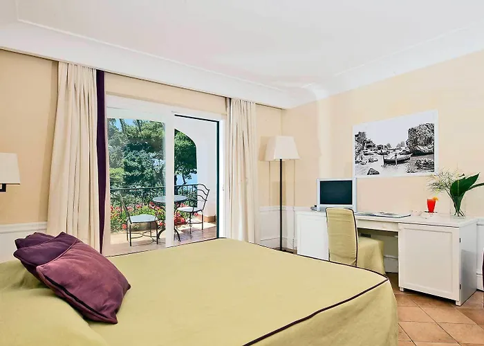 Della Piccola Marina Hotel 4*